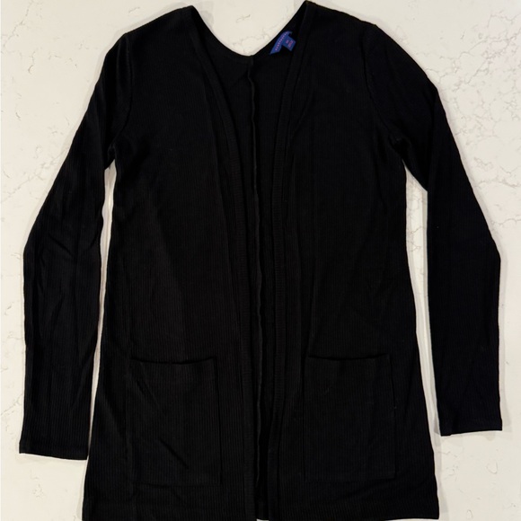 18 Juniors/ young woman’s style sweaters size XS & S - Picture 6 of 6